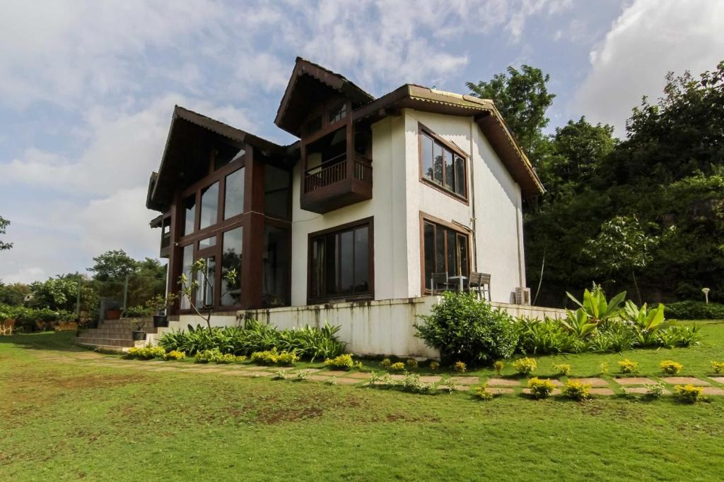 Beautiful NEO Villa Mahagoan 4Bhk - Housity