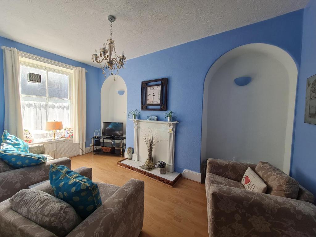 Gallery image of 17 Bridge St, 3 bedroom flat in Aberystwyth