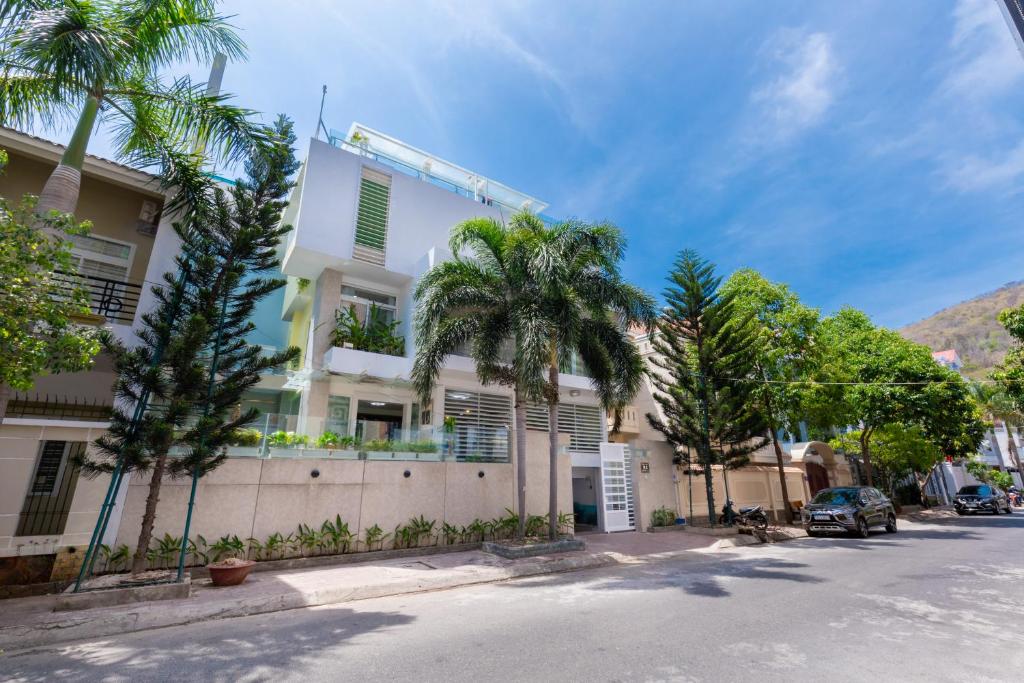 Palm Villas 5 Luxury- 4 Phòng Ngủ Cao Cấp Bãi Sau Vũng Tàu - Villa