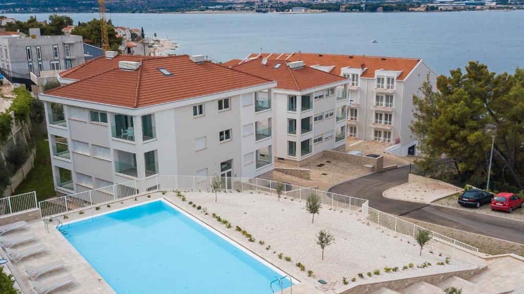 Bazén v ubytovaní Malo More Resort alebo v jeho blízkosti
