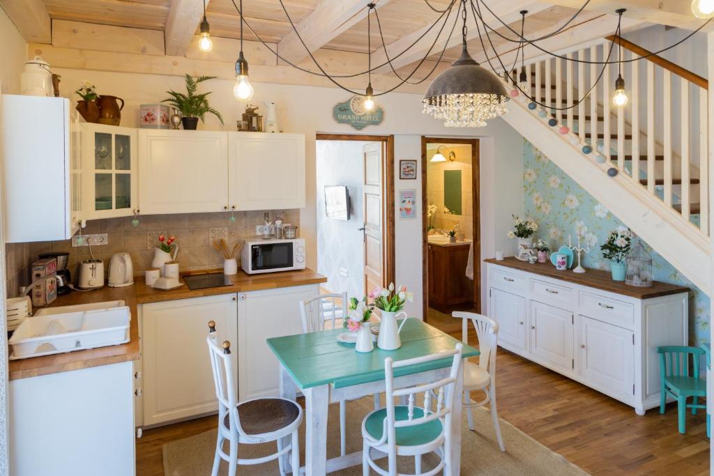 Vanília Apartman 3300 Eger, Ív utca 6. kép - 1