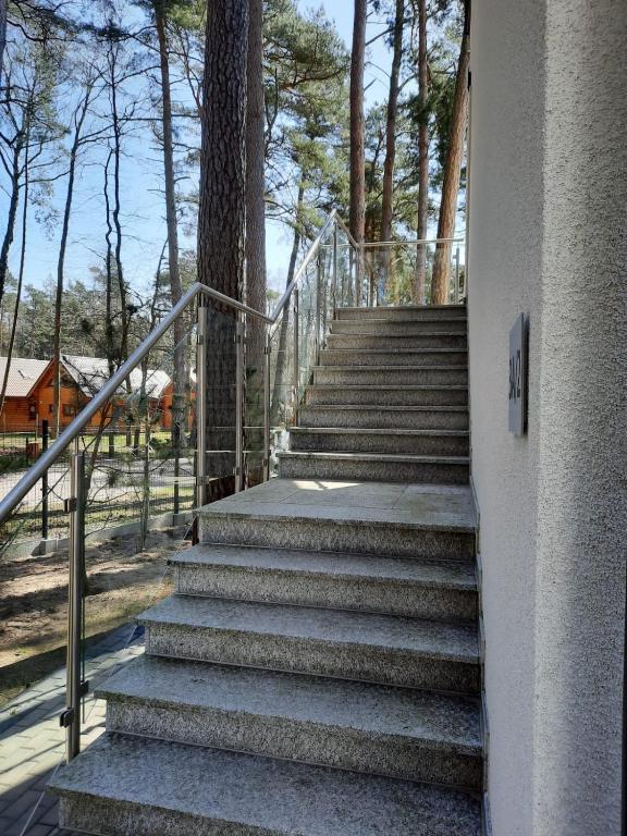 Zdjęcie z galerii obiektu Komfortowy apartament dwupoziomowy w cichej okolicy w Pobierowie