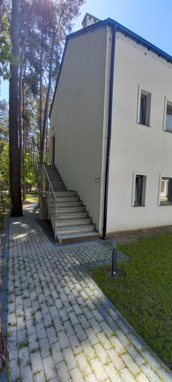 Budynek, w którym mieści się apartament