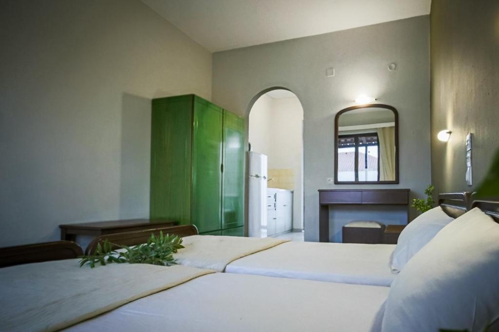 Christina studios - 19