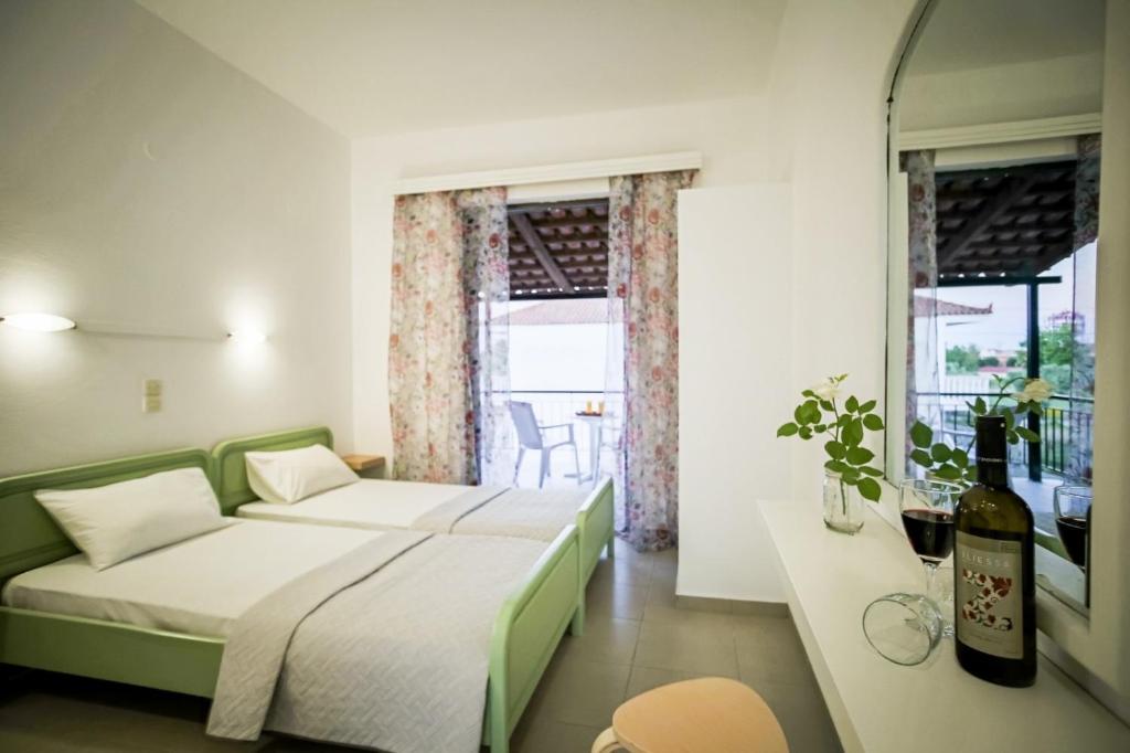 Christina studios - 1