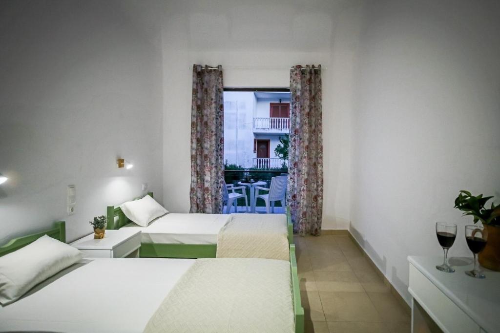 Christina studios - 8