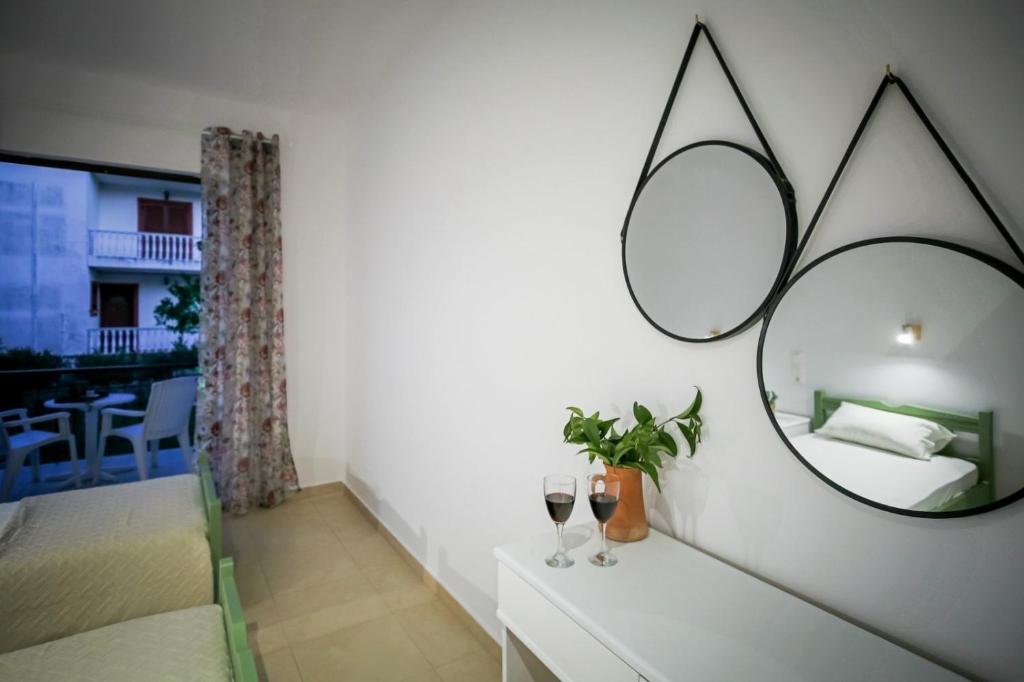 Christina studios - 10