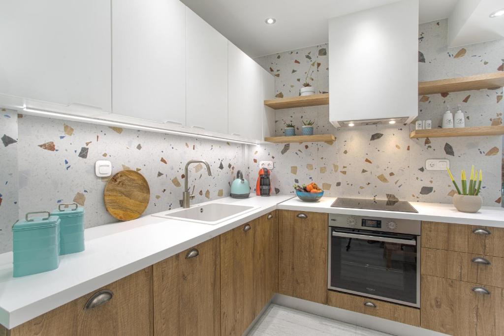 Kuchyň nebo kuchyňský kout v ubytování Casa Micallef Corfu