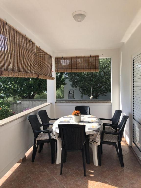 Fotografia z galérie ubytovania Seaview Apartments Kampor 3708 v destinácii Kampor