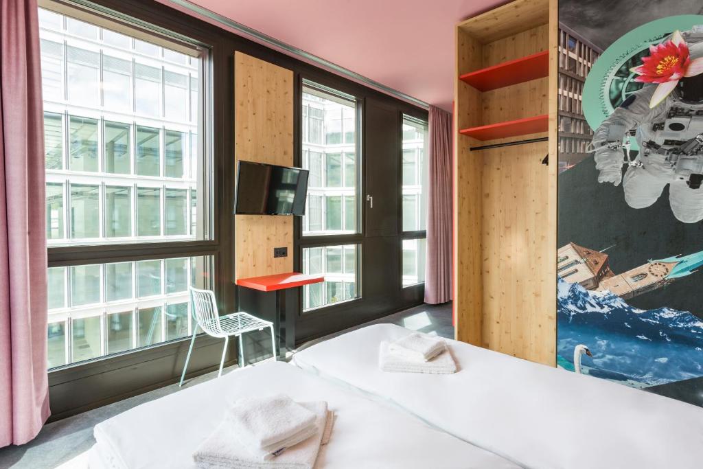 MEININGER Hotel Zürich Greencity - Resim 29