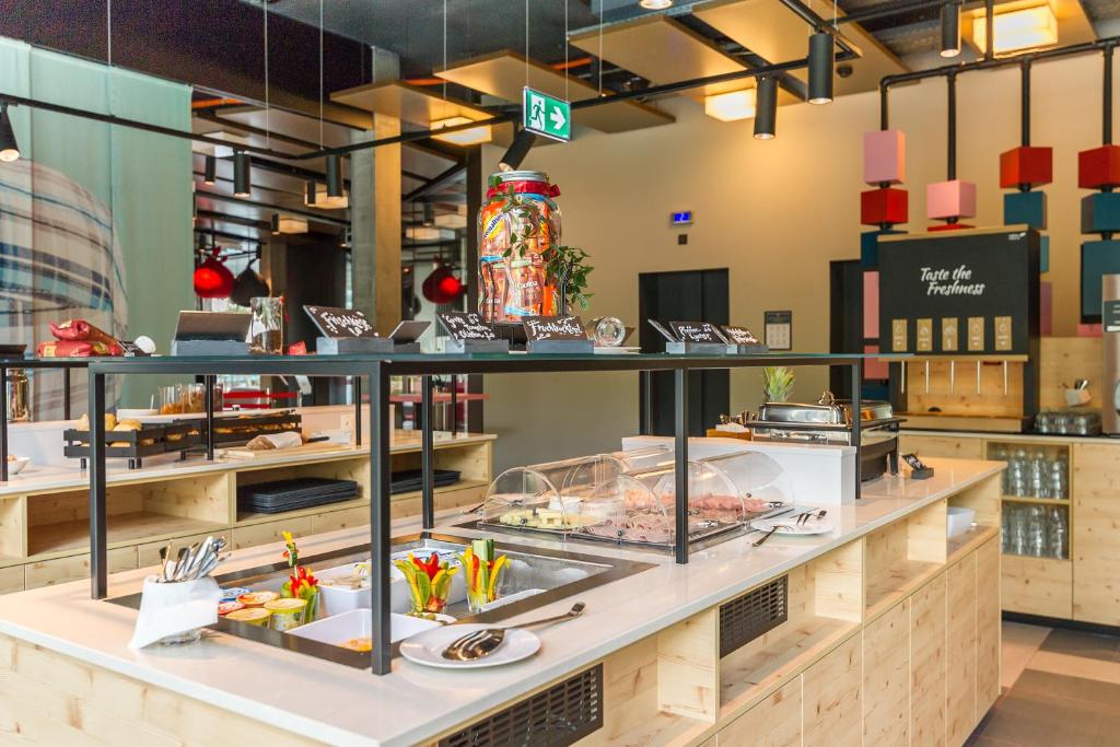 MEININGER Hotel Zürich Greencity - Resim 15