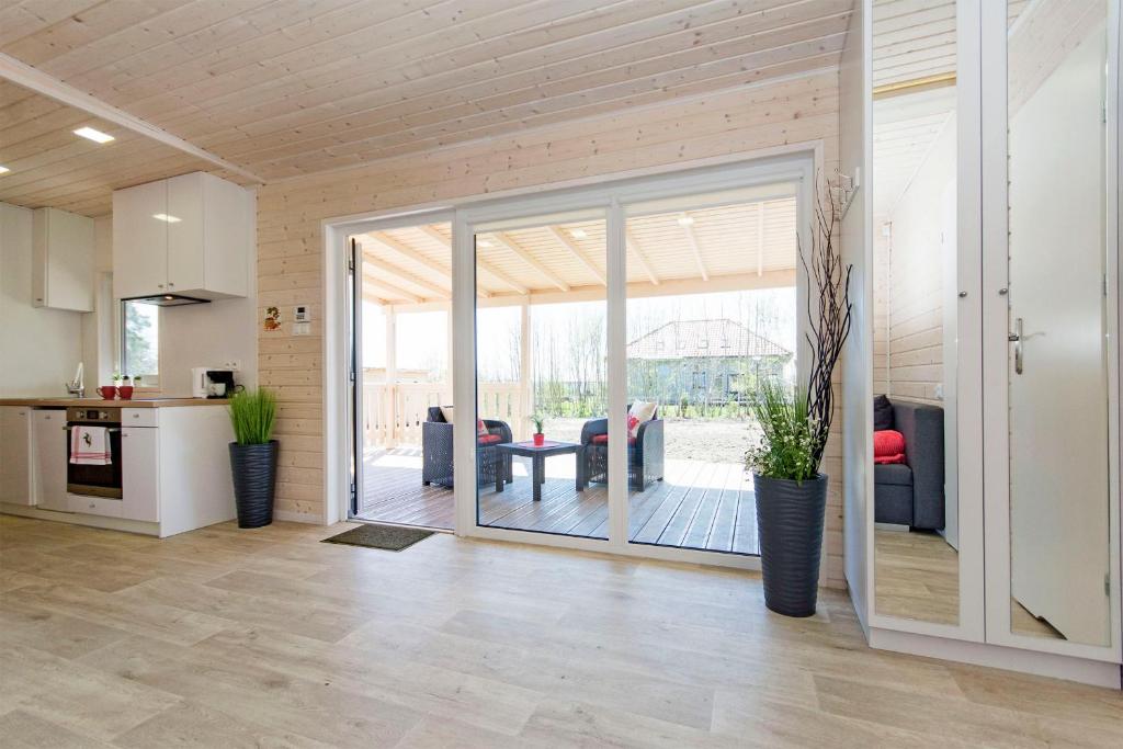 Kuchyňa alebo kuchynka v ubytovaní Cherry House Gdańsk