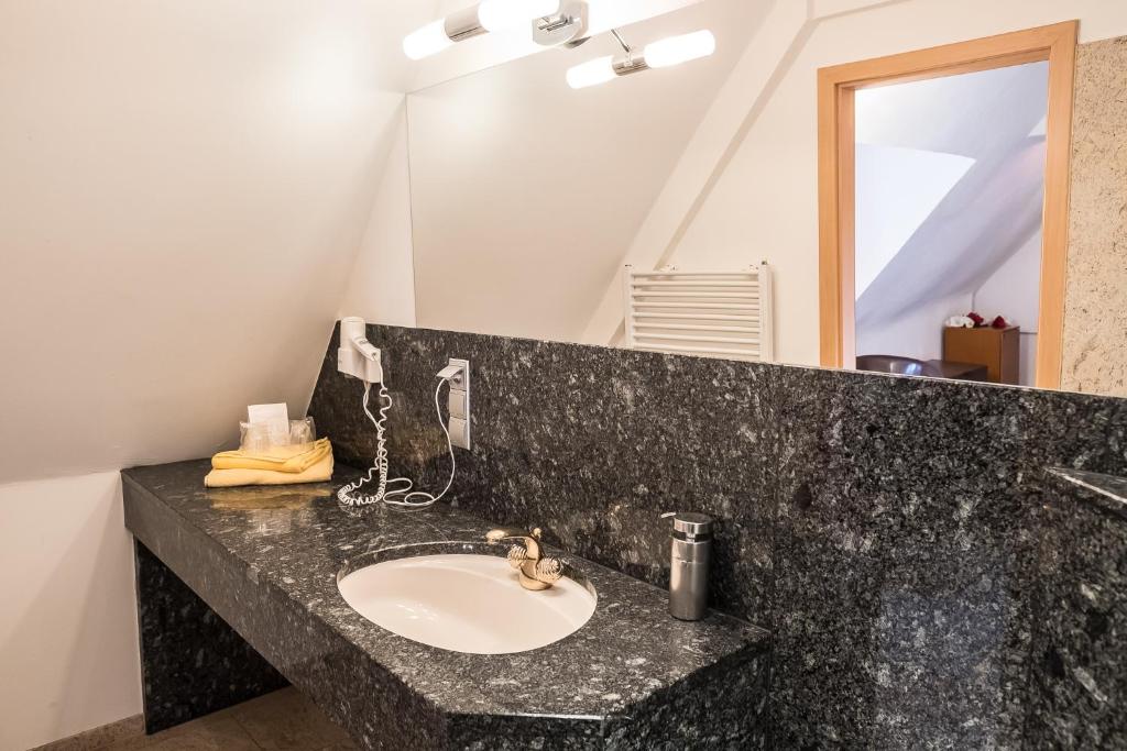 Marktplatzhotel - Restaurant Tafelspitz - Deluxe Double Room
