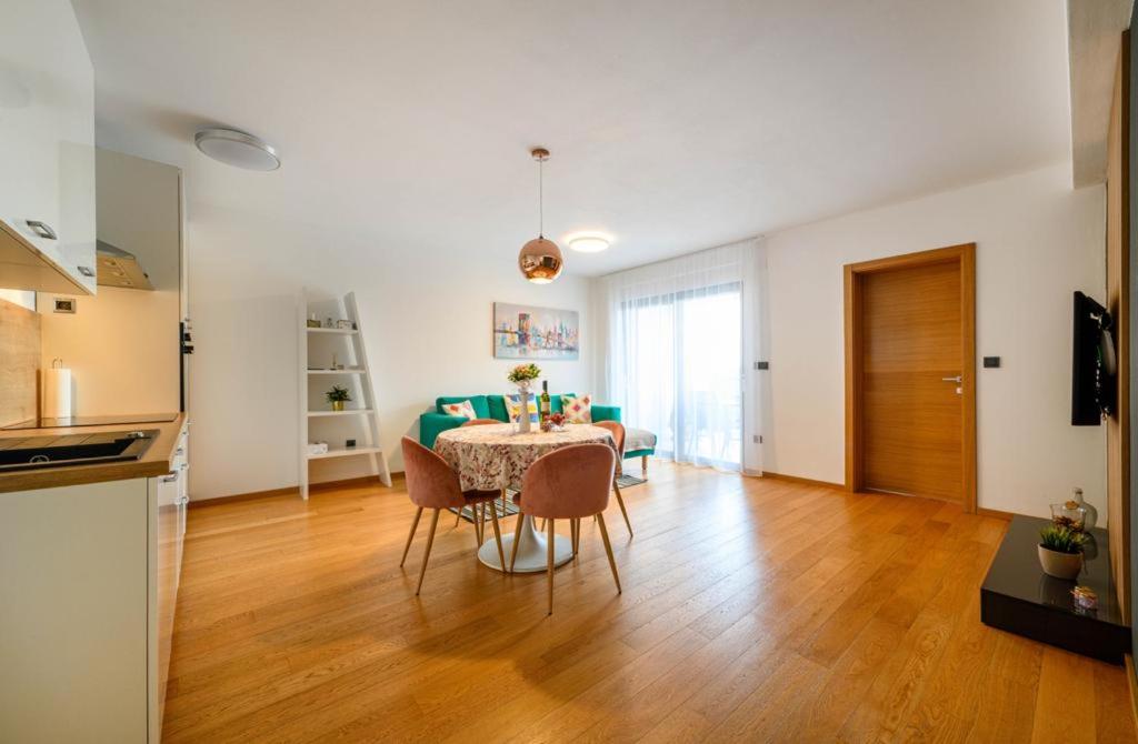 Ledunis - Twee Slaapkamers Appartement