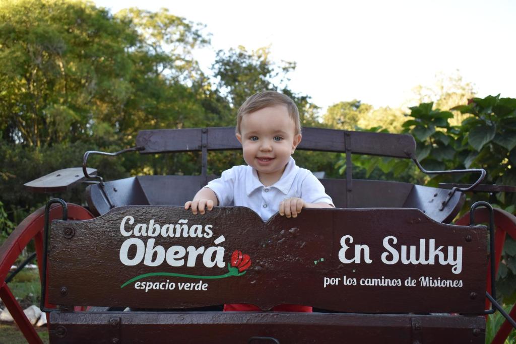 Bambini che soggiornano presso Cabañas Oberá