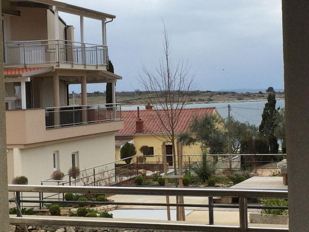 Zdjęcie z galerii obiektu Apartments Puky Dreams w Novalji