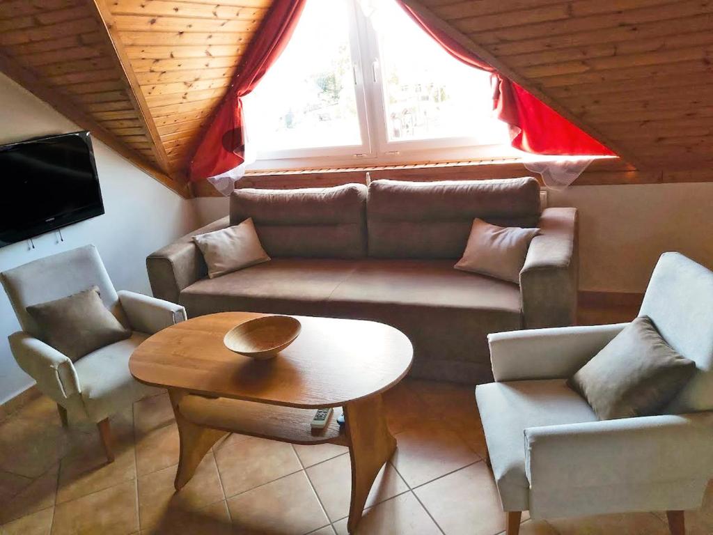 Hangulat Vendégház / Apartman - Apartment (6 Adults)