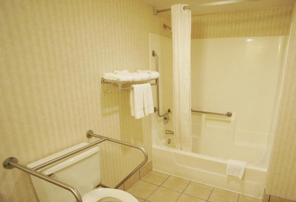 Red Roof Inn Gurnee - Waukegan - Deluxe King Room Discapacidad Acceso FUMIS