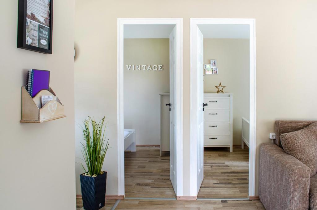 Zdjęcie z galerii obiektu Vintage apartman w Mezőkövesd