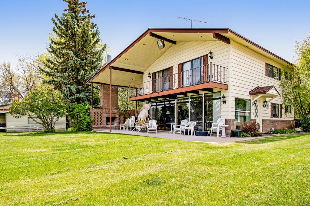 Το κτήριο όπου στεγάζεται  η παραθεριστική κατοικία