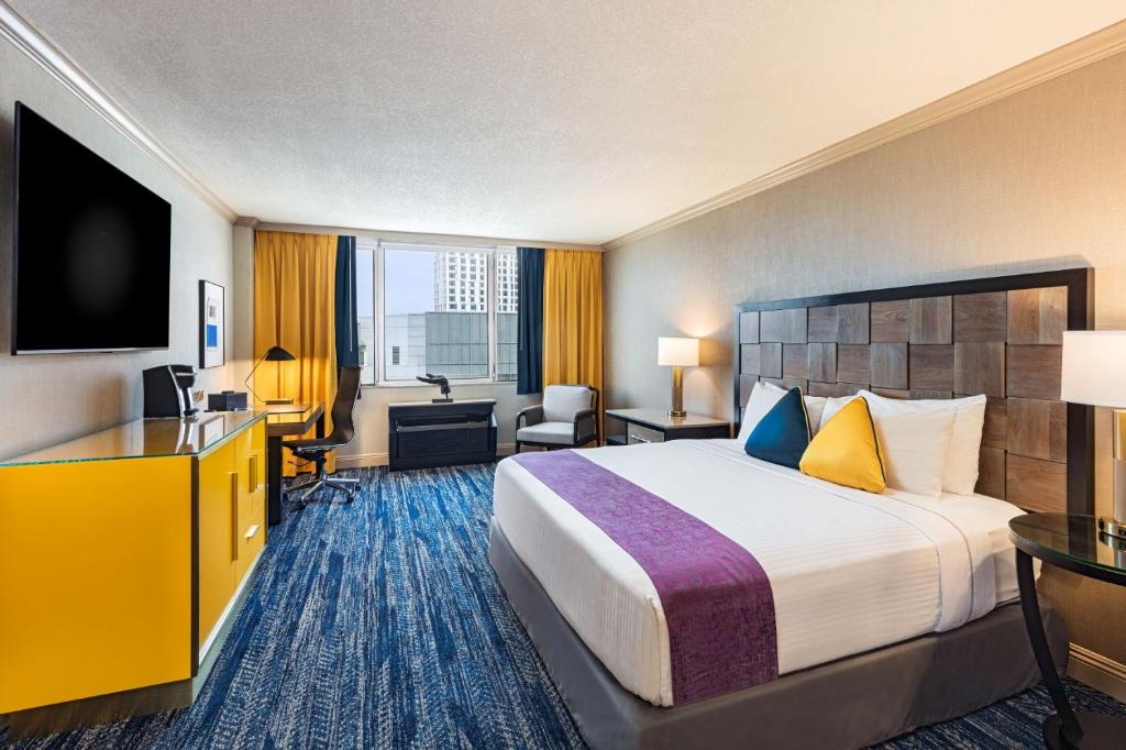 E Central Hotel Downtown Los Angeles - Superior King Room