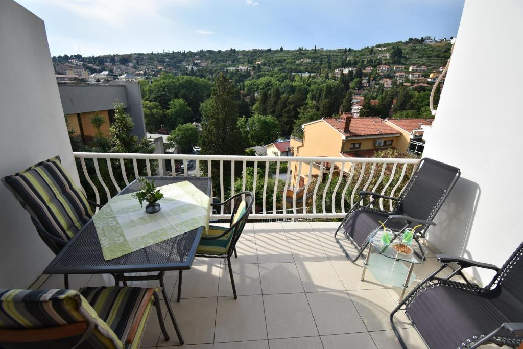Balkón nebo terasa v ubytování Apartma Tim Portorož