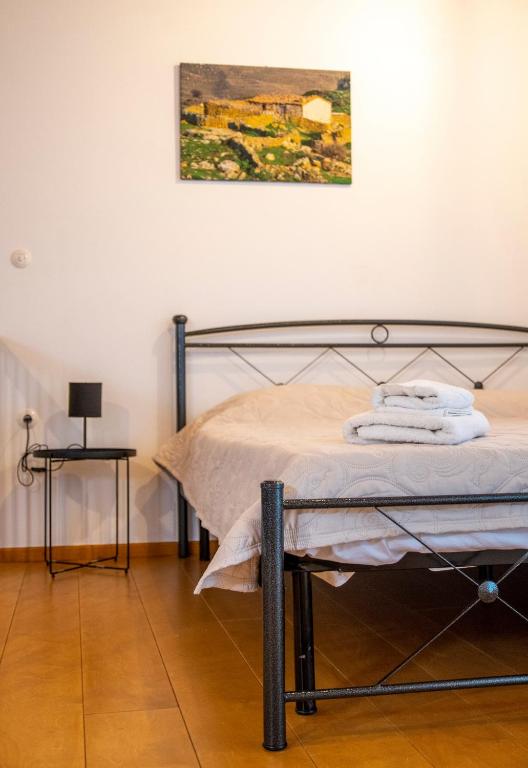Cama ou camas em um quarto em Samaradiko