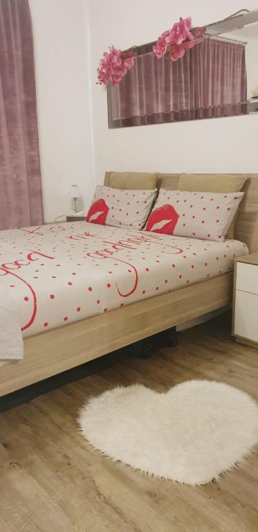 Postel nebo postele na pokoji v ubytování Ferienwohnung Ostseepalast