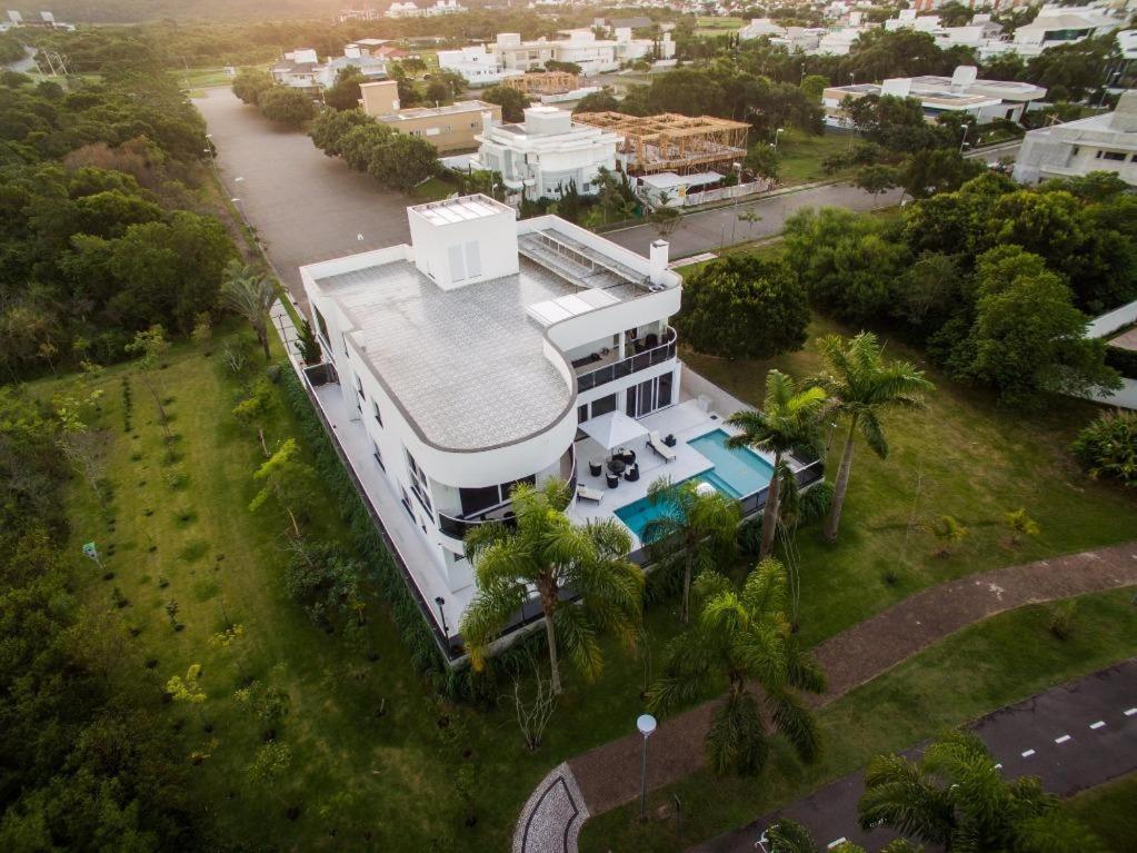  Casa nova luxuosa em Canasvieiras