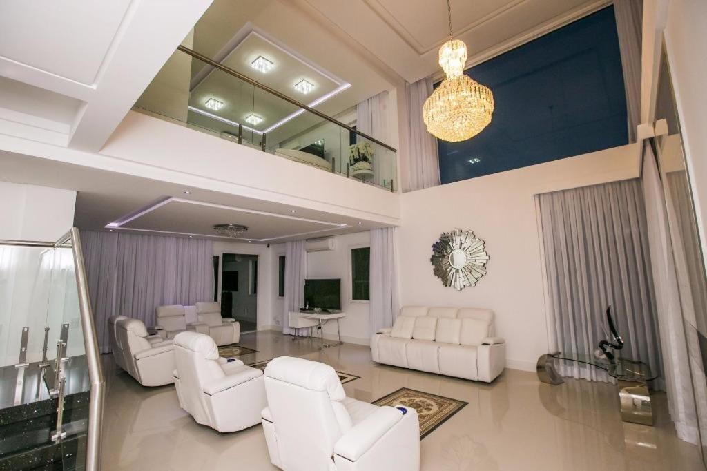  Casa nova luxuosa em Canasvieiras
