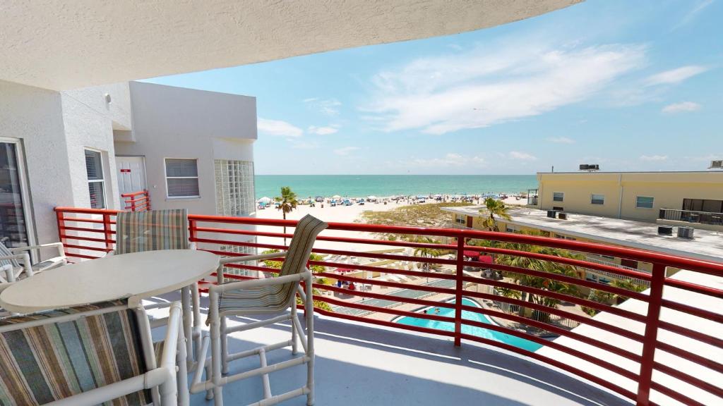 Gallery image of 303 Crimson Condos in St. Pete Beach