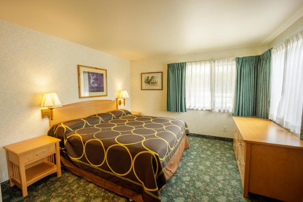 Gallery image of The Summit Inn in Snoqualmie Pass