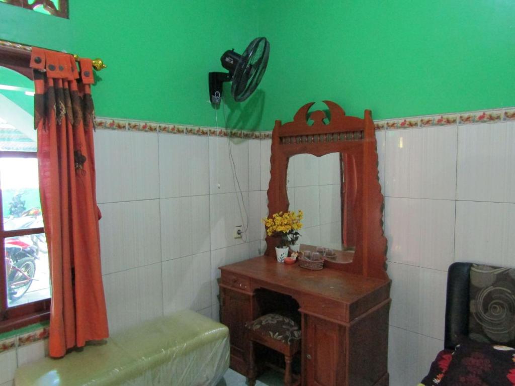Losmen Kinasih Puncak & Gazebo Pandang - Camera Matrimoniale Superior