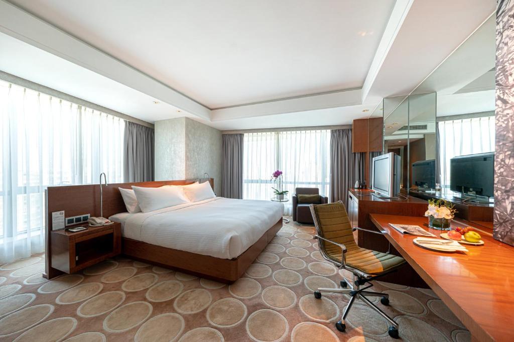 TV a/nebo společenská místnost v ubytování The Eton Hotel Shanghai