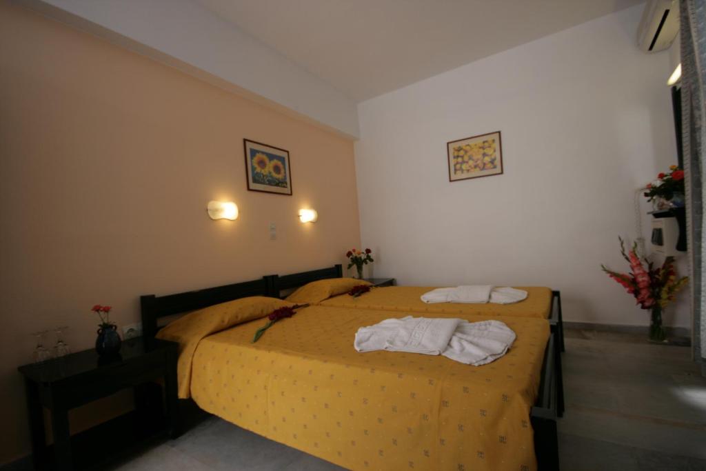 Posteľ alebo postele v izbe v ubytovaní Sunny Beach Studios
