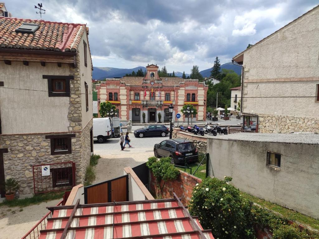 The building in which the holiday home is located
