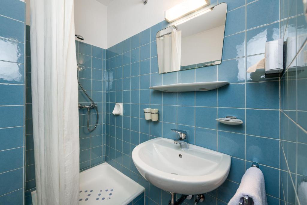 Koupelna v ubytování Tirolerhof