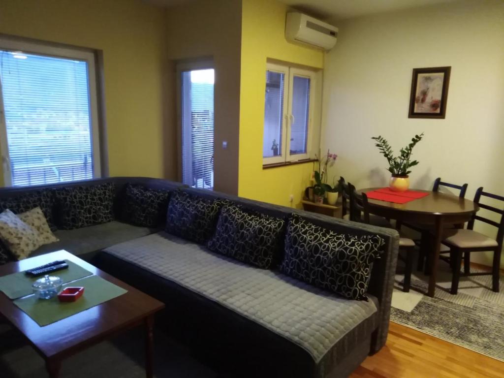 Apartman Dragana - Housity