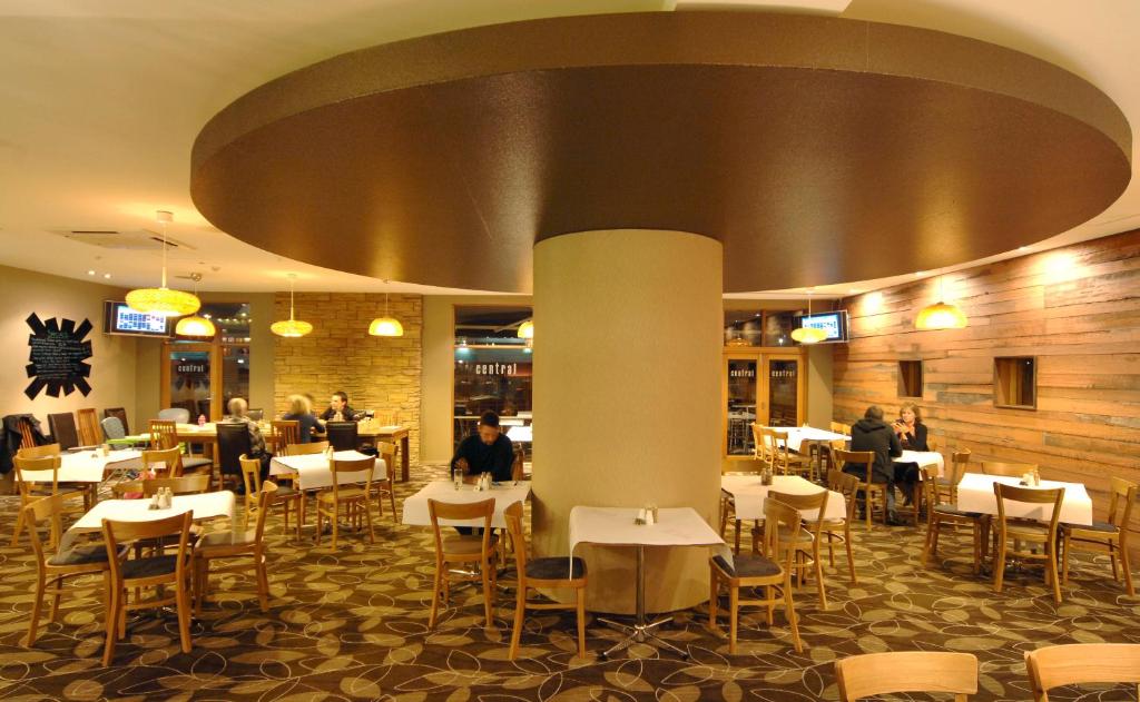 Restaurace v ubytování The Formby Hotel