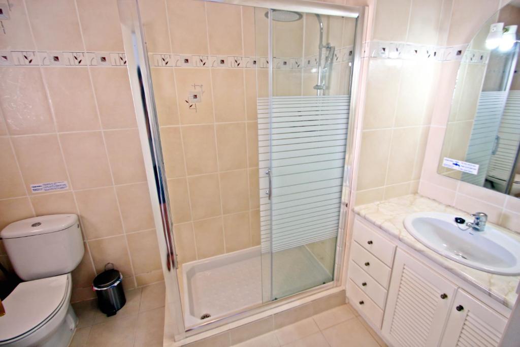 Kúpeľňa v ubytovaní Suerte - sea view villa with private pool in Moraira