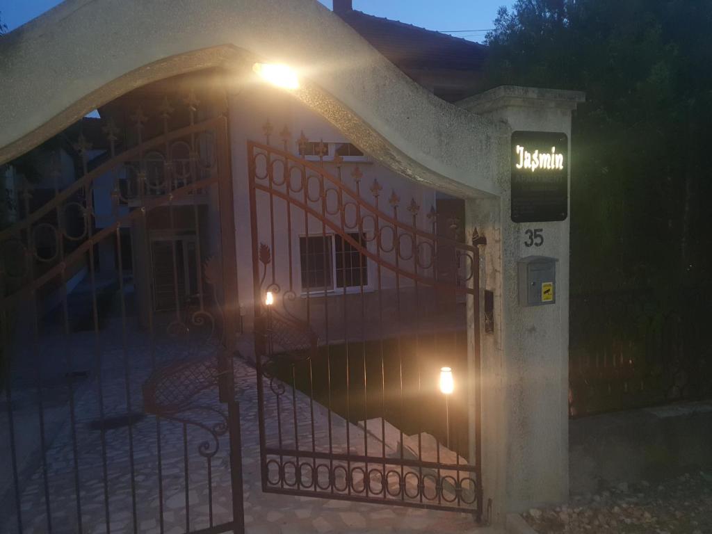 Budova, kde se penzion nachází