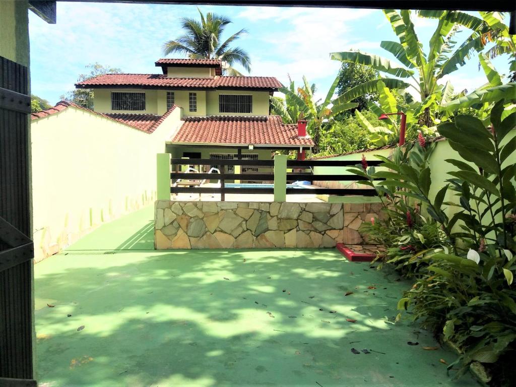  CASA 3Q PISCINA PRIVATIVA WIFFi 650m PRAIA COCANHA em COND FECHAD