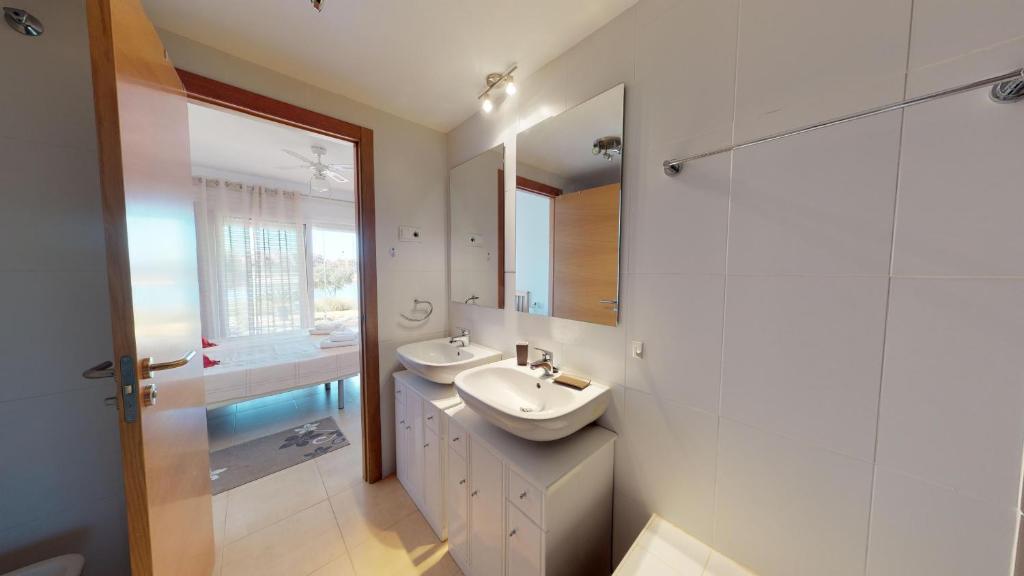 Koupelna v ubytování Gingko 278656 - A Murcia Holiday Rentals Property