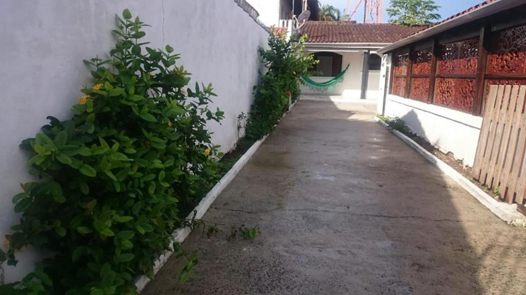  Casa com churrasqueira e wi-fi em Caraguatatuba