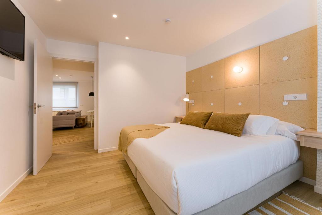 SEIS ALDABAS Apartamentos, Santiago de Compostela – Updated ...