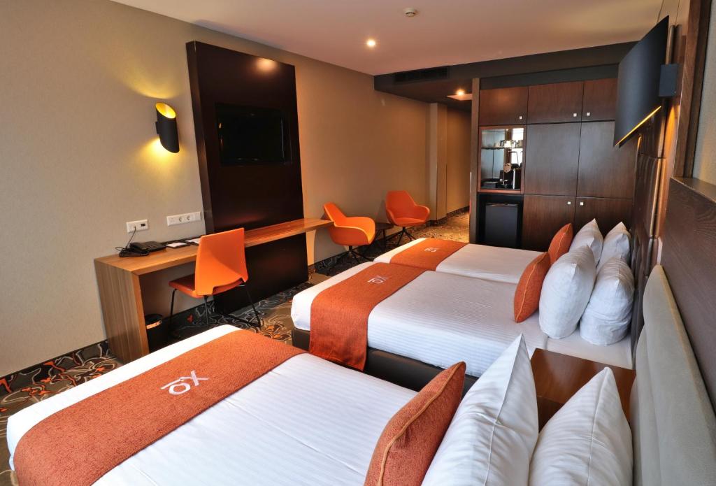 XO Hotels Park West - Standaard Drievoudige Kamer