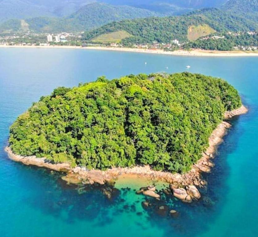  CASA 3Q PISCINA PRIVATIVA WIFFi 650m PRAIA COCANHA em COND FECHAD