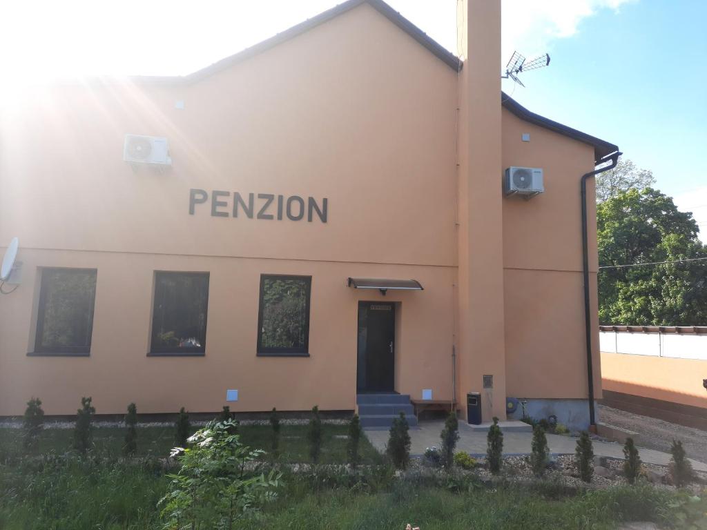 Budova, kde se penzion nachází