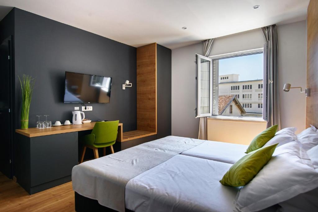 Ora Luxury Rooms - 1