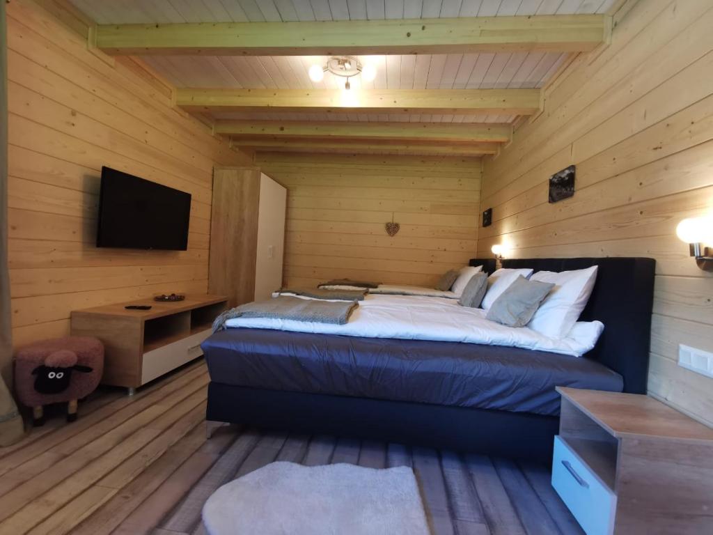 Posteľ alebo postele v izbe v ubytovaní Tauern Appartements